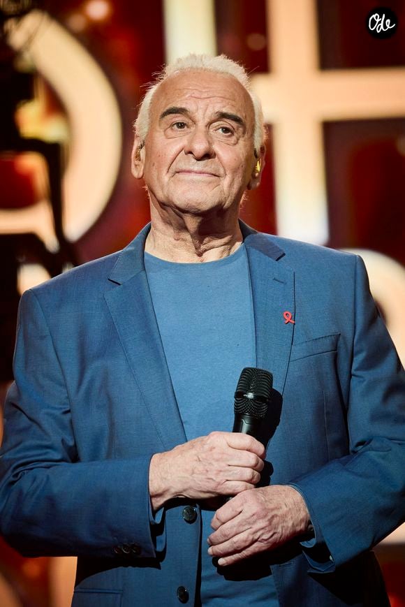 Exclusif - Michel Fugain lors de l’enregistrement de l’émission “Les stars s’unissent pour le Sidaction” au théâtre Marigny à Paris, France, le 11 mars 2025. L’émission sera diffusée en prime le 22 mars sur France 2. © Guirec-Moreau/ Bestimage