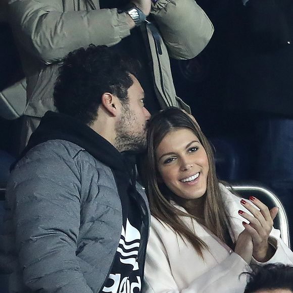 Exlusif - Kev Adams et Iris Mittenaere au Parc des Princes pour le match PSG-Troyes (2-0) le 29 novembre 2017