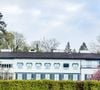 Le prince Haakon et Mette-Marit de Norvège ont proposé deux logements à la location sur leur domaine privé de Skaugum.

À Oslo, en Norvège, la princesse héritière Mette-Marit, le prince héritier Haakon et le prince Sverre Magnus ont été aperçus participant aux célébrations de la Fête de la Constitution norvégienne à leur résidence de Skaugum.
Backgrid USA / Bestimage