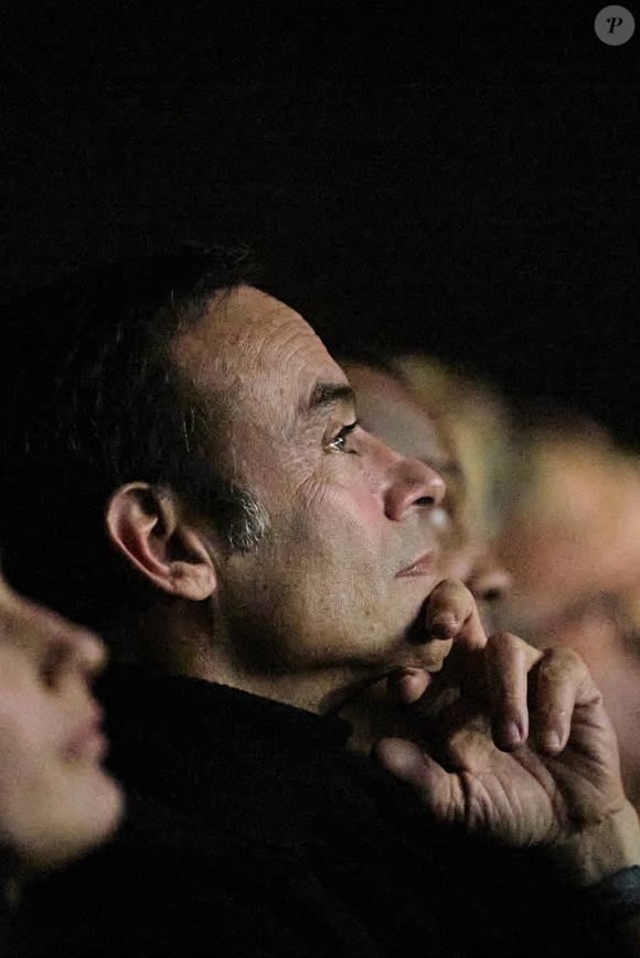 Exclusif - Anthony Delon lors de la soirée hommage Ciné-concert symphonique "Alain Delon, le dernier Samouraï" au palais des congrès à Paris le 8 novembre 2024 le jour de son anniversaire. Pour cette soirée, le chef d'orchestre Vahan Mardirossian a dirigé l'orchestre symphonique de Douai.

© Moreau / Jacovides / Bestimage