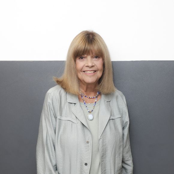 Exclusif - Chantal Goya pose en marge de sa venue sur le plateau de l’enregistrement de l’émission "Face à Hanouna" présentée par C.Hanouna et diffusée sur C8 le 05 octobre 2024, à Paris, France, le 3 octobre 2024. © Jack Tribeca/Bestimage