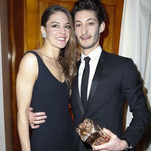 Natasha Andrews (Bijoux Van Cleef) et son compagnon Pierre Niney, César du meilleur acteur dans Yves Saint Laurent en Costume Dior, montre Montblanc - Dîner au Fouquet's lors de la 40ème cérémonie des César à Paris le 20 février 2015. © BORDE-JACOVIDES / BESTIMAGE