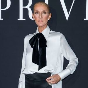 La chanteuse prépare aussi son grand retour sur scène à Paris La Défense Arena.

Celine Dion au photocall du défilé de mode Haute-Couture printemps-été 2019 "Giorgio Armani Prive Haute Couture"  à Paris. Le 22 janvier 2019
© Olivier Borde / Bestimage