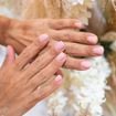 Choisir la bonne manucure après 50 ans : ces couleurs sont idéales pour des mains élégantes et soignées