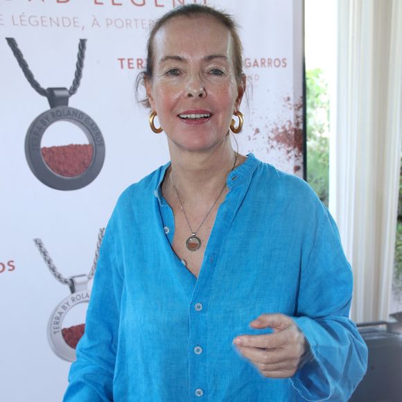 Exclusif - Carole Bouquet - Présentation du Collier "Terra by Roland Garros" créé par Anne Le Nen, Présidente de Ground Legend. À Paris, le 22 Mai 2026. 

© Bertrand Rindoff/Bestimage
