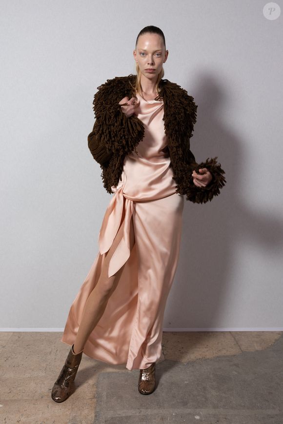 Tatiana Diagileva au photocall du défilé Vaillant Collection Femme Prêt-à-Porter Automne/Hiver 2026-2027 lors de la Fashion Week de Paris (PFW) au palais de Tokyo, à Paris, France, le 6 mars 2026. © Julien Sarkissian/Bestimage