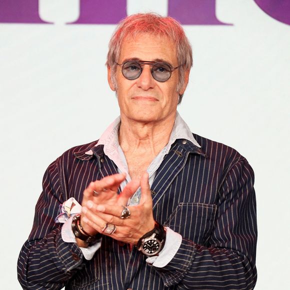 Exclusif - Gérard Lanvin en coulisses lors de l'enregistrement de l'émission "Famille je vous aime"  présentée par M. Drucker, le 15 avril 2025. 

© Clovis-Gaffiot/Bestimage