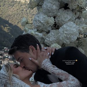 La réception s’est tenue au Cap Estel, suivie d’une fête dans une villa voisine.

Mariage de Dylan Deschamps et Mathilde Cappelaere, 28 septembre 2025