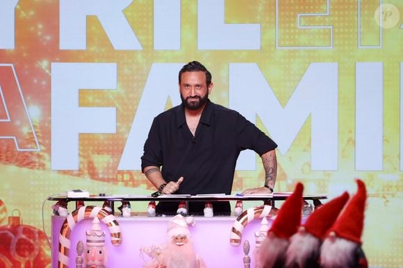 Exclusif - Cyril Hanouna, sur le plateau de  TBT9 présenté par C.Hanouna, et diffusé en direct sur W9, Paris, France, le 26 novembre 2025. © Jack Tribeca / Bestimage
