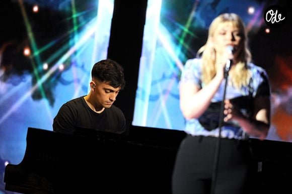 Exclusif - Louane Emera et Florian Rossi - Enregistrement de l'émission "La soirée extraordinaire : La musique comme vous ne l'avez jamais vue", qui sera diffusée le 30 juin sur M6. Gaffiot-Moreau / Bestimage