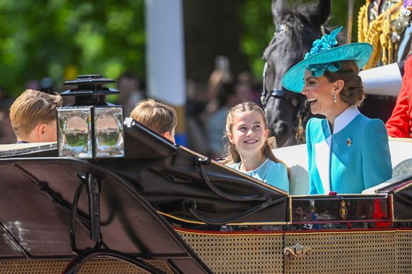 Catherine (Kate) Middleton, princesse de Galles, La princesse Charlotte de Galles - Les membres de la famille royale britannique arrivent à Buckingham Palace pour la cérémonie Trooping the Colour à Londres, le 14 juin 2025. Affecté par le crash du Boeing 787 Dreamliner à Ahmedabad du 12 juin, le souverain et les officiels porteront un brassard noir en hommage aux plus de 270 victimes. Bon nombre d'elles étaient des ressortissants britanniques.