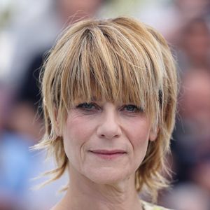 Marina Foïs au photocall du film "La Femme la plus riche du Monde" lors du 78ème Festival International du Film de Cannes le 19 mai 2025.
© Jacovides / Moreau / Bestimage