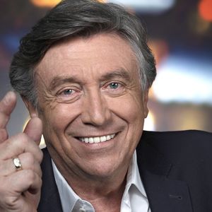 C'est le 9 mai prochain que Jacques Legros présentera son dernier journal.

Portrait de Jacques Legros lors de l'enregistrement de l'émission "Chez Jordan" à Paris le 29 avril 2022.

© Cédric Perrin / Bestimage
