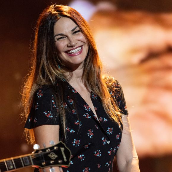 Exclusif - Helena Noguerra pour les surprises de l'enregistrement de l'émission "La Boîte à secrets", présentée par F.Bollaert et diffusée le 16 janvier 2026 sur France 3, dans les studios du Lendit à Saint-Denis, France, le 16 décembre 2025. © Cyril Moreau/Bestimage