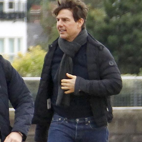 Elle a vu rouge et a dénoncé une info complètement fausse !

Première photo de la star Tom Cruise depuis que son ex-femme Katie Holmes a rendu publique sa nouvelle relation. La starlette a semblé confirmer qu'elle sortait avec l'acteur et musicien américain Jamie Foxx lorsqu'ils ont été pris en photo ensemble sur la plage de Malibu en se tenant la main. Tom est arrivé en hélicoptère à Londres, Angleterre, Royaume-Uni, le 6 septembre 2017. Tom s'est récemment blessé lors du tournage du nouveau volet de la franchise Mission Impossible lorsqu'une cascade a mal tourné. Tom était chaudement emmitouflé en cette froide journée londonienne avec une écharpe et une veste bouffante. Photo by Flynet-SplashNews/ABACAPRESS.COM