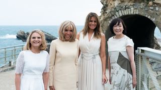 "Il faut bien connaître sa morphologie" : Un détail esthétique très apprécié de la Première dame fait parler une experte