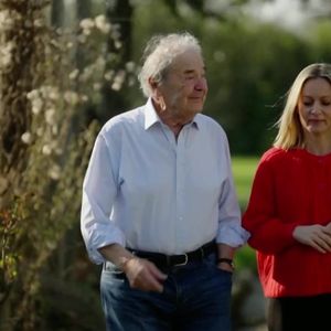 Pierre Perret s'est livré à cœur ouvert lors de son récent passage à la télévision.

Pierre Perret ouvre les portes de sa maison en région parisienne.