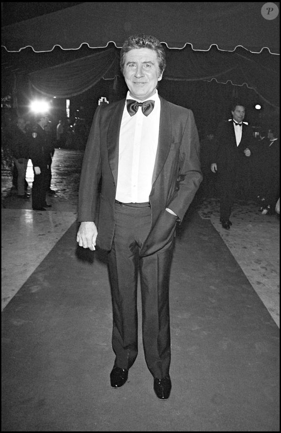 ARCHIVES - GILBERT BECAUD A LA SOIREE DES "VICTOIRES DE LA MUSIQUE" 1986