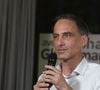 Il a salué un discours de victoire plus clair et plus accessible, jugeant son score "très rassurant".

Réunion publique de Raphaël Glucksmann à Marseille, le 5 octobre 2026.