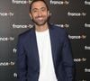 Jimmy Mohamed devait participer à la nouvelle version du "Magazine de la santé" à la rentrée, mais il a été temporairement mis en retrait de l'antenne par France Télévisions.

Jimmy Mohamed au photocall de la conférence de presse de rentrée de France Télévisions à Paris, France.

© Coadic Guirec/Bestimage