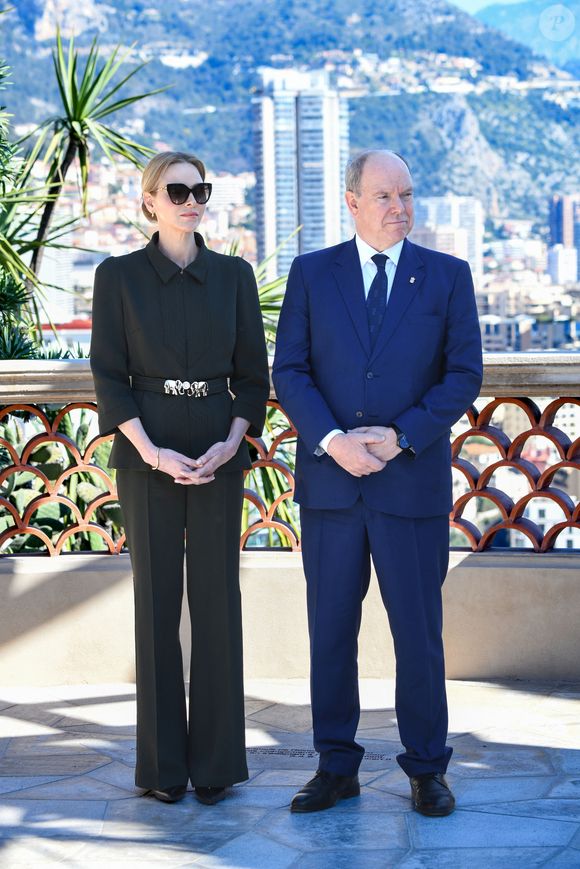 Le prince Albert II de Monaco, sa femme la princesse Charlene et la princesse Caroline de Hanovre ont pu découvrir les travaux d'aménagements réalisés pendant 5 ans au jardin exotique de Monaco avant son ouverture au public le 30 mars.© Bruno Bebert / Bestimage