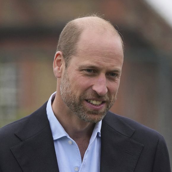 Le prince William est le futur héritier au trône britannique. 

Le prince William, prince de Galles assiste à un événement de la NFL Foundation UK, un format de football américain inclusif et rapide à Kennington Park, Londres. © Kin Cheung/WPA-Pool via Julien Burton / Bestimage