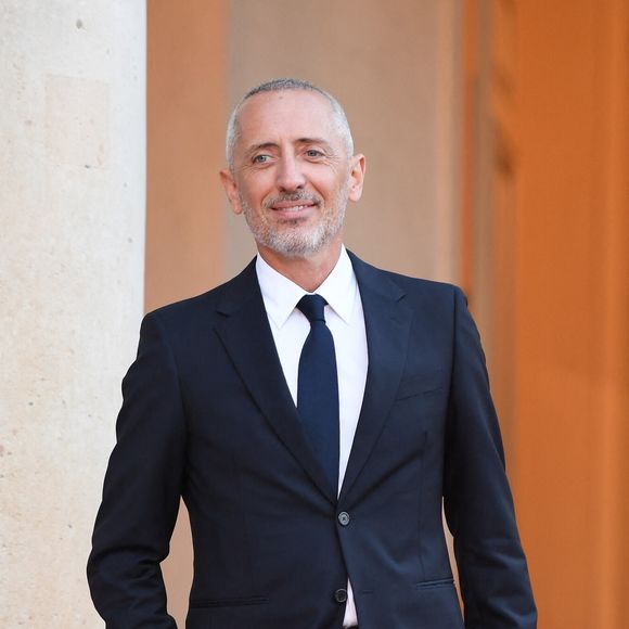 Gad Elmaleh fait son grand retour sur scène. 

Gad Elmaleh arrive au palais de l'Élysée pour un dîner offert aux chefs d’état et de gouvernement par le président de la république dans le cadre du XIXe Sommet de la Francophonie à Paris. © Lionel Urman / Panoramic / Bestimage