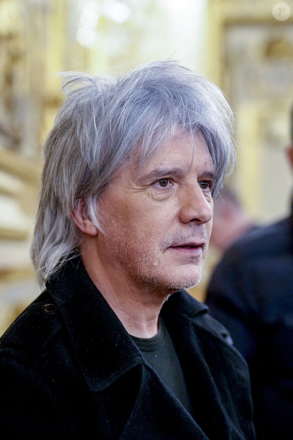 Dan Ohlmann, fondateur du musée Cinéma et Miniature, dans le Vieux-Lyon, reçoit la médaille de la ville en présence de son ami Nicola Sirkis le 6 février 2025.

© Sandrine Thesillat / PsnewZ / Bestimage