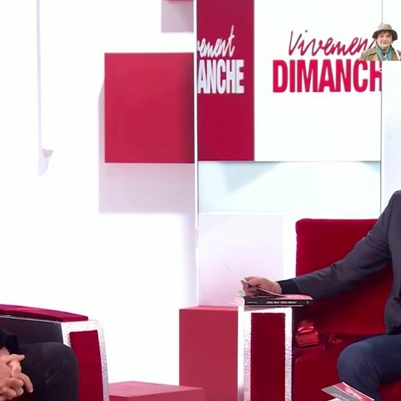 Julien Clerc dans Vivement dimanche le 23 novembre 2025. Capture d'écran/France 3