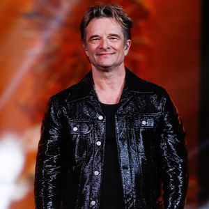 David Hallyday lors de l’émission "La grande soirée du 31 décembre de Paris" diffusée sur France 2 sur les Champs-Elysées à Paris, France, le 31 décembre 2024.

© Clovis-Tribeca/Bestimage
