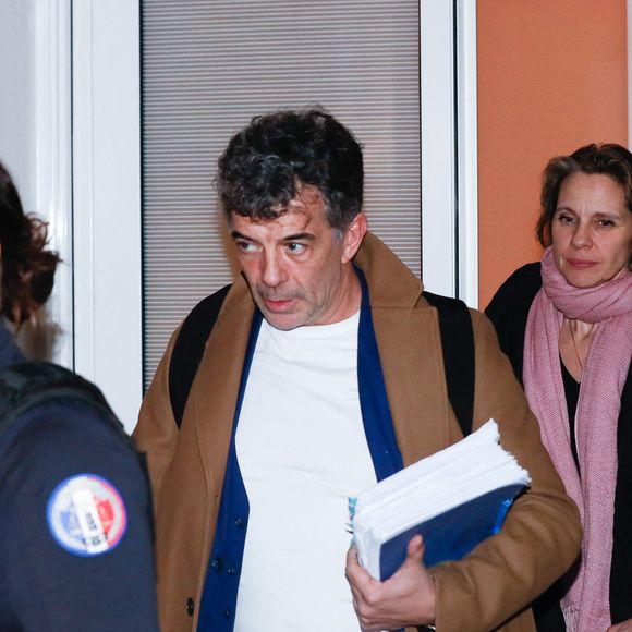 Procès de Stéphane Plaza : L'animateur sort du tribunal correctionnel de Paris après le réquisitoire : Une peine de 18 mois de prison avec sursis et 10 000 euros d’amende a été requise à son encontre le 9 janvier 2024.

© Christophe Clovis / Bestimage