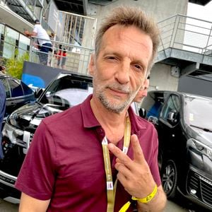 Mathieu Kassovitz - Les célébrités sur le circuit des 24 Heures du Mans quelques heures avant le départ de la course le 14 juin 2025.
© Fabien Faure / Bestimage