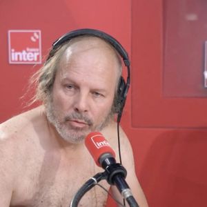 Philippe Katerine s'est mis tout nu pour sa première chronique sur France Inter le 29 août 2024.
France Inter via Bestimage