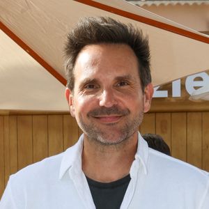Christophe Michalak a vendu la totalité de son empire de pâtisseries.
Christophe Michalak, président du jury - Les Chefs à Saint-Tropez fêtent les producteurs avec un concours de Pâtisserie" La Tropézienne" sur la place des Lices à Saint-Tropez. © Jean-Marc Lhomer / Bestimage