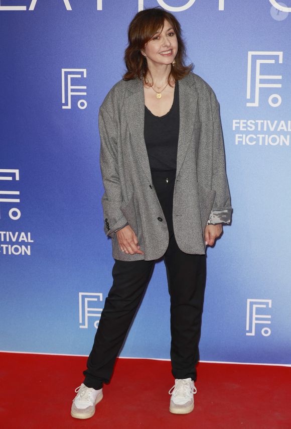 Valérie Bonneton au photocall de la cérémonie de clôture du 27ème Festival de la Fiction de la Rochelle, France, le 20 septembre 2025. © Christophe Aubert via Bestimage