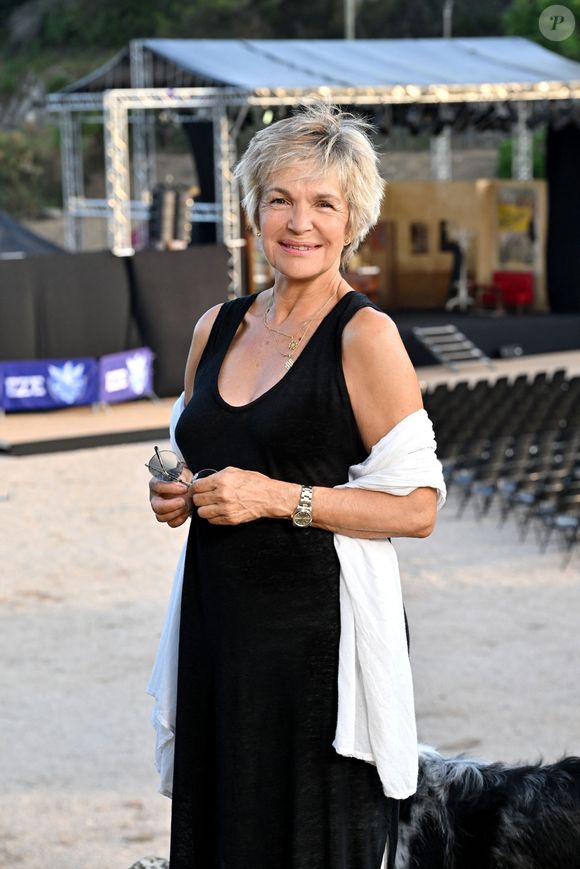Exclusif - Véronique Jannot durant la soirée d'ouverture de la seconde édition des Théâtrales d'Eze à l'oppidum du Col d'Eze, le 2 août 2024.
© Bruno Bebert / Bestimage