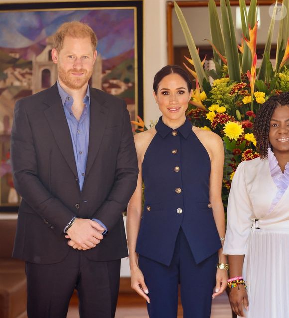 Etant une véritable pro de la communication, Meghan Markle a mis en avant sa fière progéniture sur Instagram ce lundi 24 mars 2025 pour la promouvoir ! 

Bogota, COLOMBIE - Le prince Harry, duc de Sussex, Meghan Markle, duchesse de Sussex, lors d'une réunion avec la vice-présidente Francia Marquez et son partenaire Rafael Yerney Pinillo à Bogota, au premier jour de leur visite de quatre jours en Colombie - Photo de pool avec l'aimable autorisation du bureau de la vice-présidente pour le DPPA.(Backgrid USA / Bestimage).