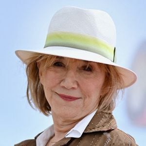 Marie-Anne Chazel participe au photocall de Broceliande lors du 7ème Festival International de Cannes le 07 avril 2024 à Cannes, France. Photo by Franck Castel/ABACAPRESS.COM