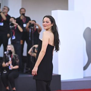 Marion Cotillard à la première de "Mr. Nelson, Did You Kill People?" lors du 83ème Festival International du Film de Venise (Mostra), à Venise, Italie, le 4 septembre 2026. 

© Pierre Perusseau/Bestimage