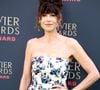 Jeudi 6 août 2026, l'actrice britannique a publié une vidéo sur son compte Instagram. Elle y apparaît alitée, une minerve autour du cou.

Minnie Driver lors de la cérémonie des Olivier Awards en avril 2026 au Royal Albert Hall, à Londres.

Zuma Press / Bestimage