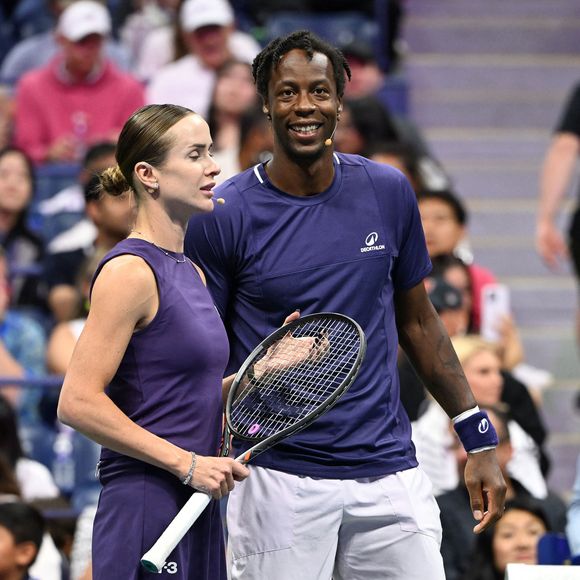 Les deux athlètes ont bravé les codes traditionnels en choisissant le violet comme couleur maîtresse de leur union.

Gaël Monfils et Elina Svitolina pendant le match d'exhibition "The Stars Of The Open" sur le stade Arthur Ashe au USTA Billie Jean King National Tennis Center, le 21 août 2025. 

© PPS/Bestimage