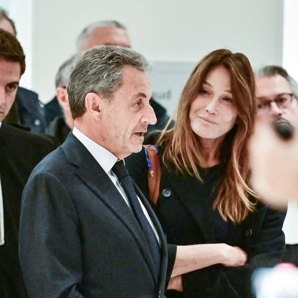 Ses avocats déposeront le jour même une demande de mise en liberté devant la cour d’appel de Paris.

Nicolas Sarkozy et sa femme Carla Bruni - Nicolas Sarkozy condamné à 5 ans de prison à l'issue du procès de l'affaire du financement libyen au tribunal correctionnel de Paris, le 25 septembre 2025.
© Christian Liewig / Bestimage