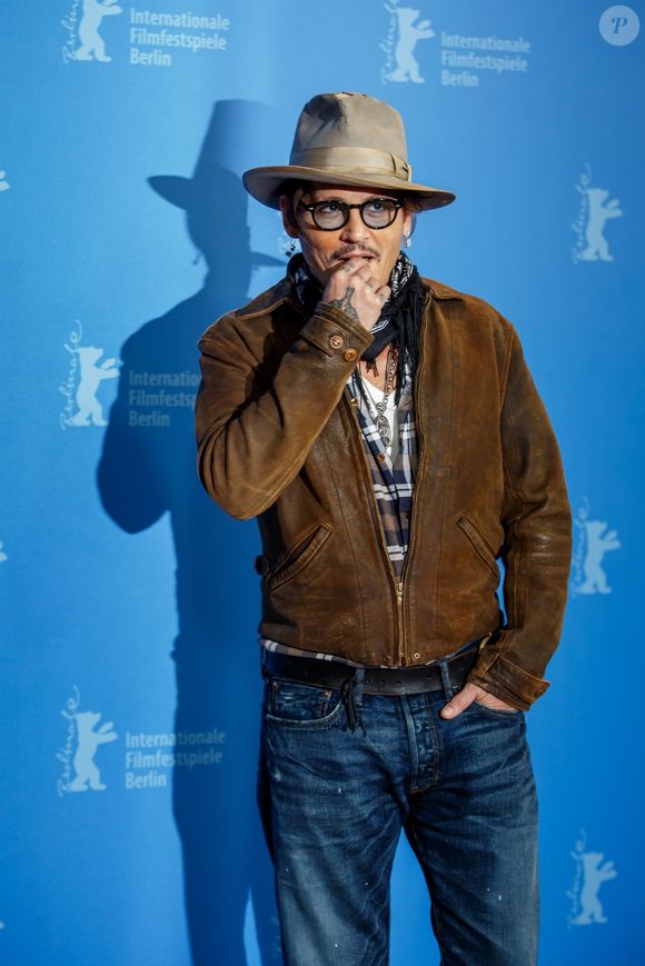 Johnny Depp pour la présentation du film "Minamata" (conférence et photocall) au 70ème Festival international du film de Berlin, La Berlinale 2020, à Berlin le 21 Février 2020.
Crédit : Backgrid UK/ Bestimage