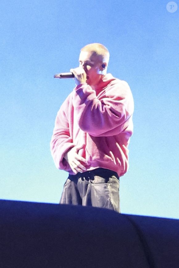 Ce concert marque une étape importante après ses problèmes de santé et l’annulation de sa tournée…

Justin Bieber le deuxième jour du premier week-end du 2026 Coachella Valley Music and Arts Festival à Indio, en Californie. Le 11 avril 2026. © Backgrid USA / Bestimage