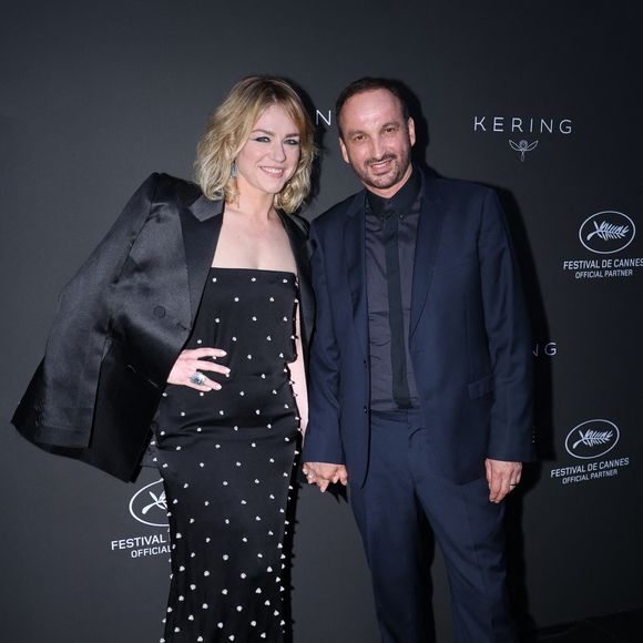 Il a choisi Instagram pour le faire 
Emilie Dequenne et son mari Michel Ferracci lors du Festival de Cannes en Mai 2024

Denis Guignebourg/BestImage