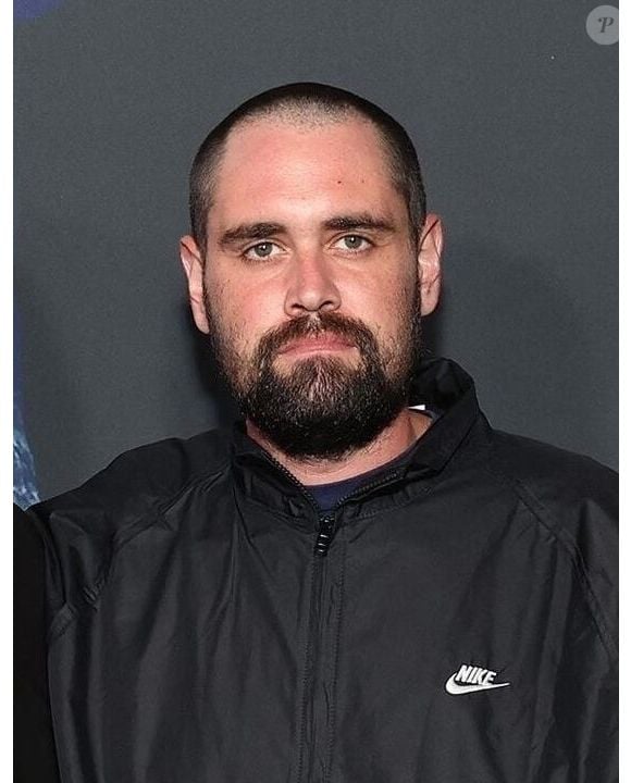 Un film inspiré de sa propre histoire, lui qui a été soigné pour la même addiction dès l'âge de 15 ans.

Los Angeles, CA 9 septembre 2025 Nick Reiner est photographié lors de son dernier événement public connu alors qu'il assiste à la première de Bleecker Street's "Spinal Tap II : The End Continues" à Los Angeles à l'Egyptian Theatre le mardi 9 septembre 2025 à Los Angeles, CA.
Backgrid USA / Bestimage