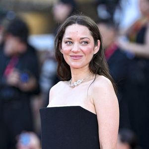 Quelques jours plus tôt, Marion Cotillard avait fait sensation à la Mostra de Venise

Marion Cotillard à la première de 'Mr. Nelson, Did You Kill People?' lors du 83ème Festival International du Film de Venise (Mostra), à Venise, Italie, le 4 septembre 2026. © Pierre Perusseau/Bestimage