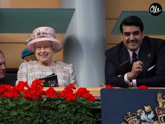Sotheby’s présentera notamment des peintures de José Maria Sert, des œuvres de Bernard Boutet de Monvel, des sculptures antiques et de nombreuses pièces d’art décoratif. 

La reine Elisabeth II d'Angleterre, Cheikh Hamad bin Abdullah Al-Thani - Course "Qipco British Champions Day" sur l' Hippodrome d'Ascot en presence de membres de la famille royale, le 19 Octobre 2013. AGENCE / BESTIMAGE