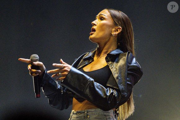 Vitaa se produit lors du concert "Scoop Live" de Radio Scoop à la LDLC Arena de Décines près de Lyon, le 25 février 2025.  © Sandrine Thesillat / PsnewZ / Bestimage