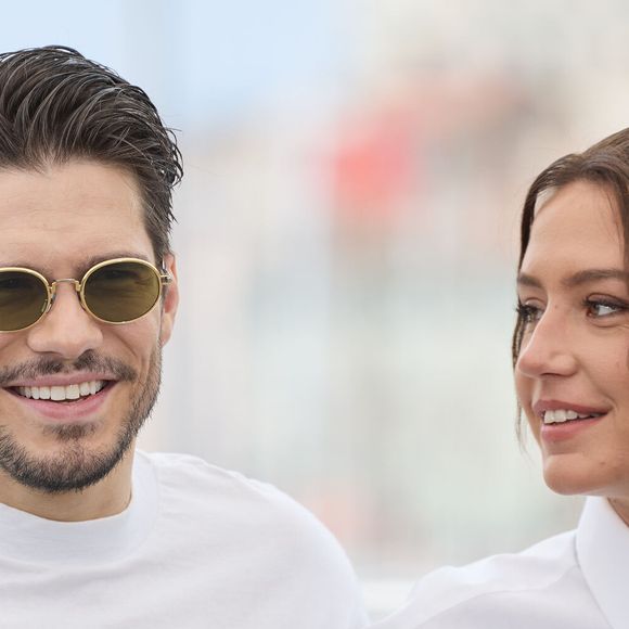 François Civil et Adèle Exarchopoulos - Photocall du film "L'Amour Ouf" (Beating Hearts / Compétition) lors du 77ème Festival International du Film de Cannes (14 - 25 mai 2024), le 24 mai 2024.  © Moreau / Jacovides / Bestimage